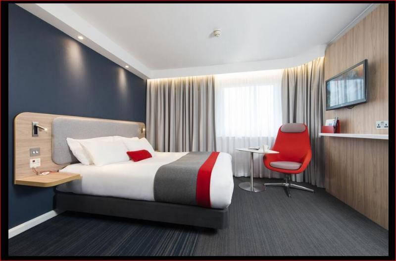 Holiday Inn Express - Bicester By Ihg Exterior foto